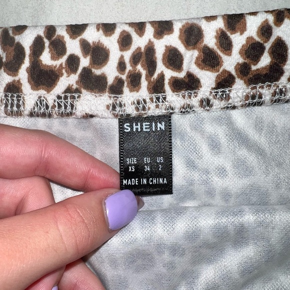 Shein cheetah print skirt - Picture 3 of 3